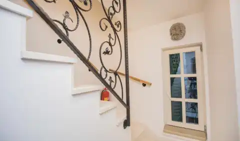 Šibenik, centrum – zrekonstruovaný kamenný dům se třemi apartmány