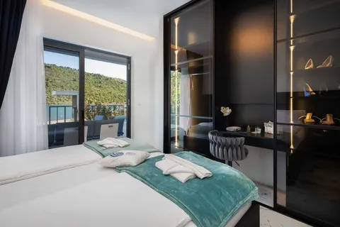 Rogoznica – Villa di lusso di 200 m2 sul mare