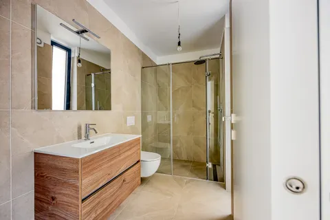 Istra, Novigrad - Četverosoban apartman u luksuznom stambenom kompleksu 136 m2