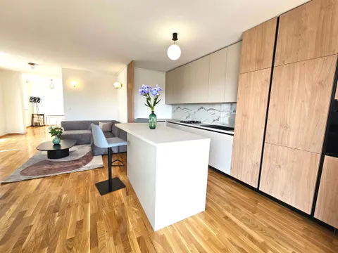 Zagabria, Pantovčak - Appartamento di quattro locali con terrazza + garage 118 m2, Primo affitto