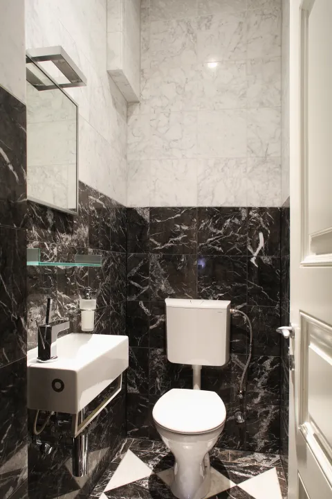Zagreb, Donji grad, Marulićev trg – luksuzan ured od 280 m² za najam