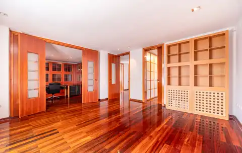 Zagreb, Šestine - Jedinstvena kuća s bazenom i velikim vrtom