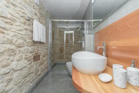Crikvenica - Bajkovita kamena vila 200 m2