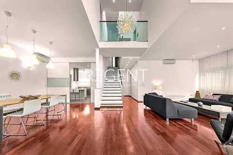Záhřeb, Šestine - Luxusní dům s bazénem 400 m2