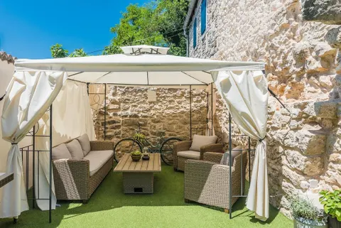 Crikvenica - Bajkovita kamena vila 200 m2