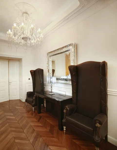 Zagreb, Donji grad, Marulićev trg – luksuzan ured od 280 m² za najam