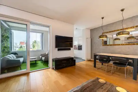 Stan 105 m², Grahorova — 3 spavaće sobe, dupla garaža, lift