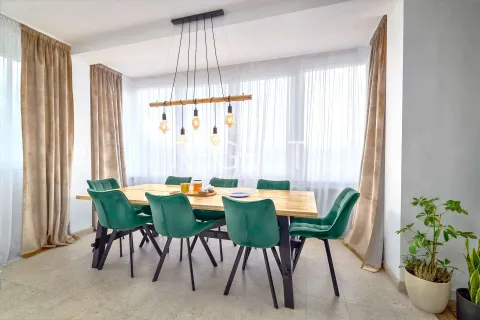 Záhreb, Gornji Bukovac - Moderný štvorizbový byt 172 m2