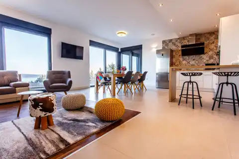 Vila 232 m², Kaštel Stari — 4SS, grijani bazen, pogled na more