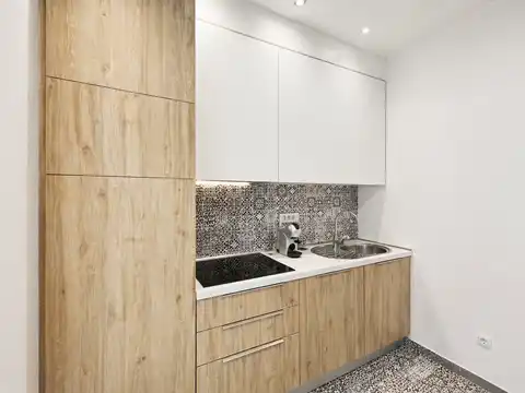 Zagreb, Centar - Renoviran dvosoban stan u centru