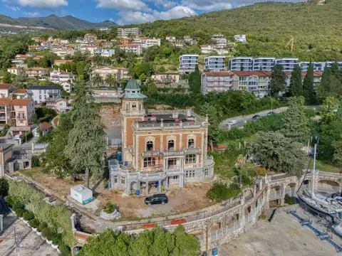 Ičići, Opatijska rivijera – povijesna vila s pogledom na more