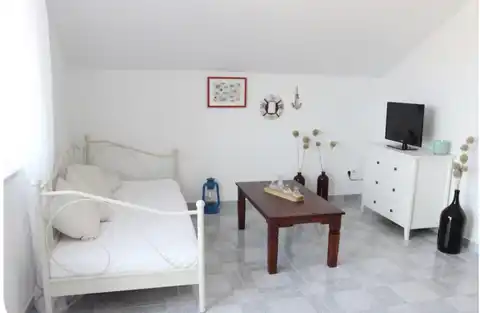 Zadar, Premuda - Kamienny dom z basenem