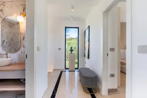Villa 384 m² bei Buje – Pool, Blick und 832 m² Grundstück