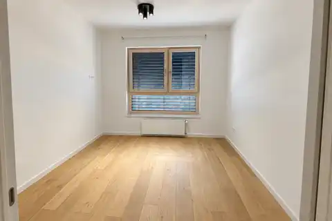 Appartamento 65 m², Črnomerec — 2 camere da letto, loggia, garage