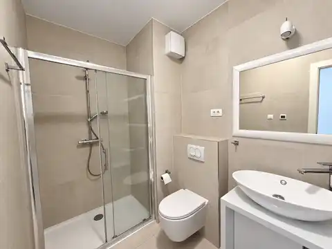 Split, Žnjan – stan 82 m², 2SS, balkon, lift, drugi red do mora