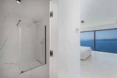Makarska, Brela - Luksuzna vila s panoramskim pogledom na more 317 m2
