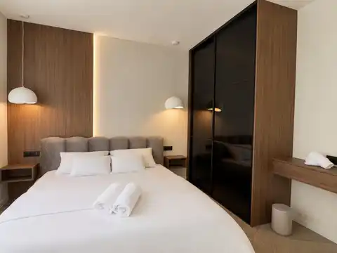 Brač, Sutivan - villa de 232 m², piscine, places de parking, vue sur mer