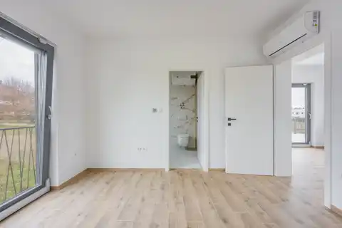 Kaštelir-Labinci - Dvojna kuća s bazenom i pogledom na more