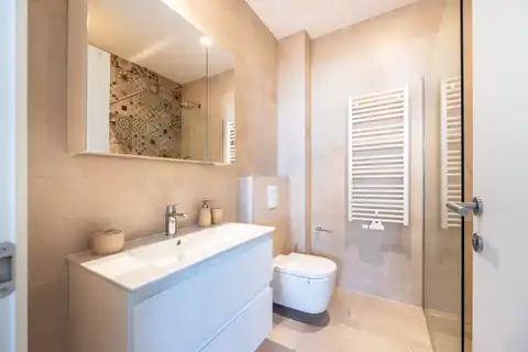 Загреб, VMD Heinzelova – трехкомнатная квартира с гаражом, первая аренда