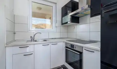 Trogir - Enosobno stanovanje za najem na odlični lokaciji