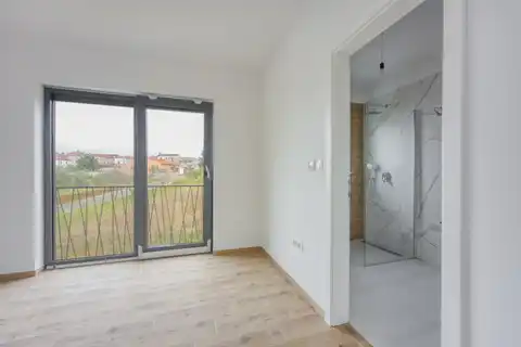 Kaštelir-Labinci - Dvojna kuća s bazenom i pogledom na more