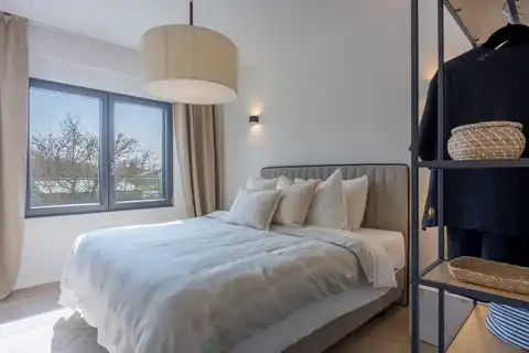 Istra, Svetvinčenat - Moderna vila s grijanim bazenom