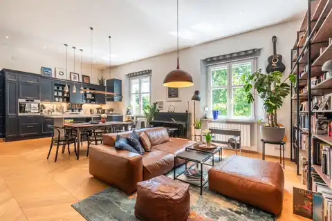 Zagabria, Città Bassa – Appartamento con tre camere, balcone e soppalco 79m2
