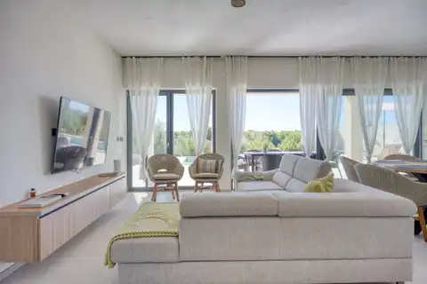 Kuća 230 m² — grijani bazen, krovna terasa, Poreč