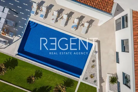 Trogir, Marina - luxusní vila v klidném prostředí, 6900m2