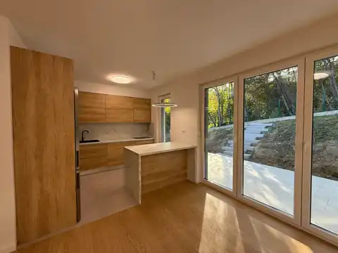 Záhřeb, Gračani – čtyřpokojový byt s garáží