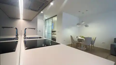 Zagabria, Città Bassa - appartamento bilocale completamente arredato con due balconi