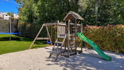 Istra, Tar Vabriga -  prostrana vila s bazenom, jacuzzijem i velikim vrtom