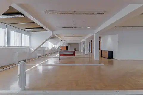Sveta Nedelja - Komerčný priestor 1600 m2