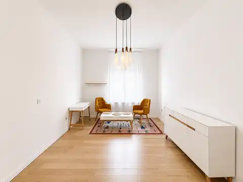 Zagreb, Donji grad – byt 88 m² na prenájom, 3-izbový, 3. poschodie, zrekonštruovaný