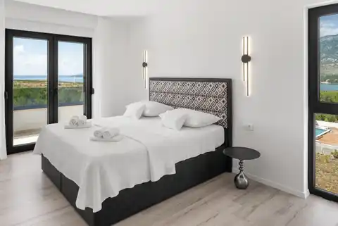 Zadar, Rovanjska - Newly built villa with a pool and sea view