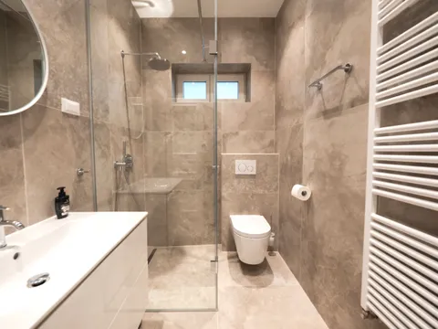 Záhřeb, Nazorova – Prostorný byt k pronájmu 150 m2
