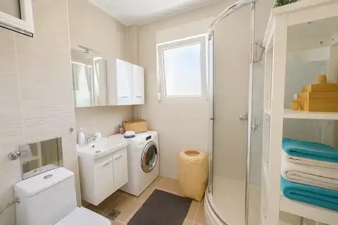 Záhřeb, Mlinovi – třípokojový byt s balkonem v přízemí