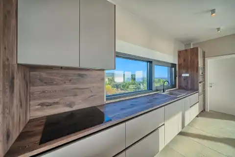 Primošten – Luxusná vila s infinity bazénom, 450 m2 novostavba