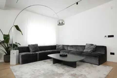 Zagabria, Srebrnjak - Lussuoso appartamento con tre stanze e sauna