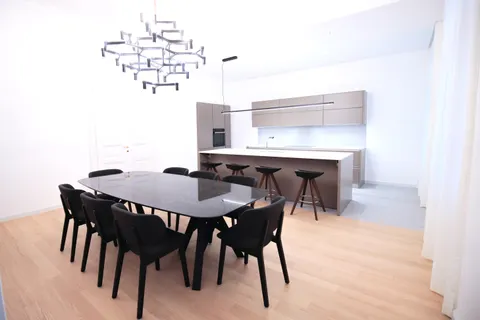 Záhřeb, Centrum - Moderní pětipokojový byt 190 m2