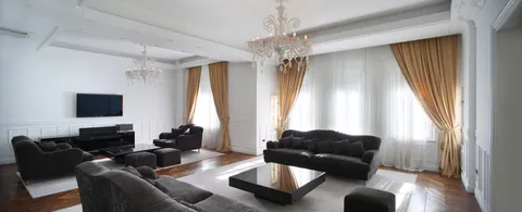Zagreb, Donji grad, Marulićev trg – luksuzan ured od 280 m² za najam