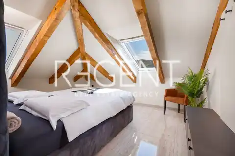 Split, Stobreč - Byt ve vynikající lokalitě k dlouhodobému pronájmu, 150m2
