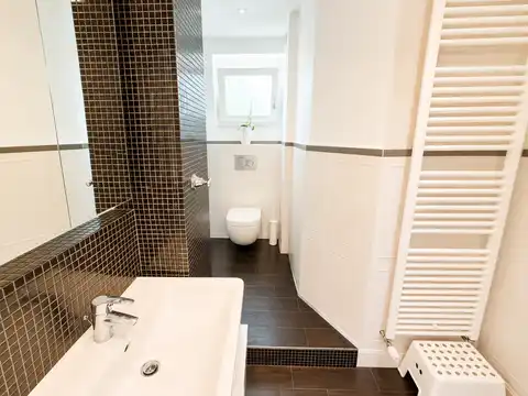 Záhreb, Medveščak – byt 150 m² na prenájom, 4 spálne, loggia, garáž