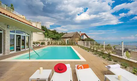 Opatija, Veprinac – Luksusowa willa na działce o powierzchni 1076 m2