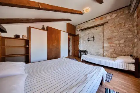 Комижа - Каменный дом у моря