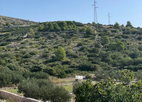 Trogir, Seget Vranjica - stavebný pozemok 7400 m2
