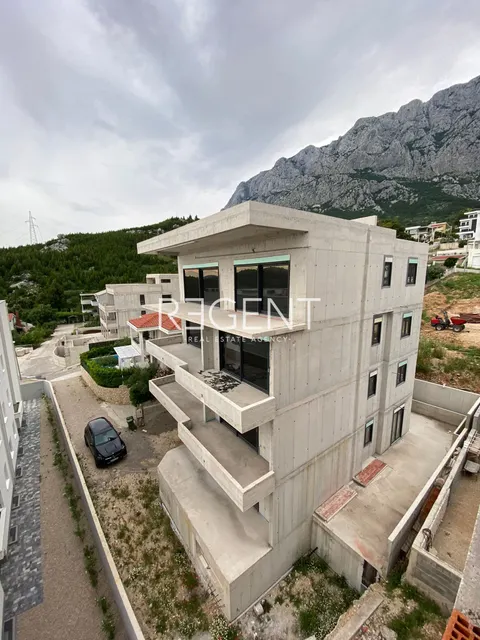 Makarska, Veliko Brdo - edificio in costruzione con 6 appartamenti, 588 m2