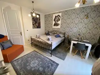 Rovinj – Luksuzna vila s bazenom prvi red do mora