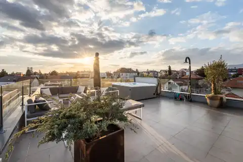 Zagreb, Unterstadt - Luxus-Penthouse mit Panoramadachterrasse