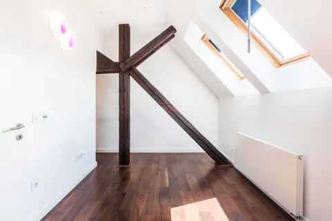 Zagreb, Centar – Luksuzan dvoetažni stan na Tomislavom trgu, 181 m²